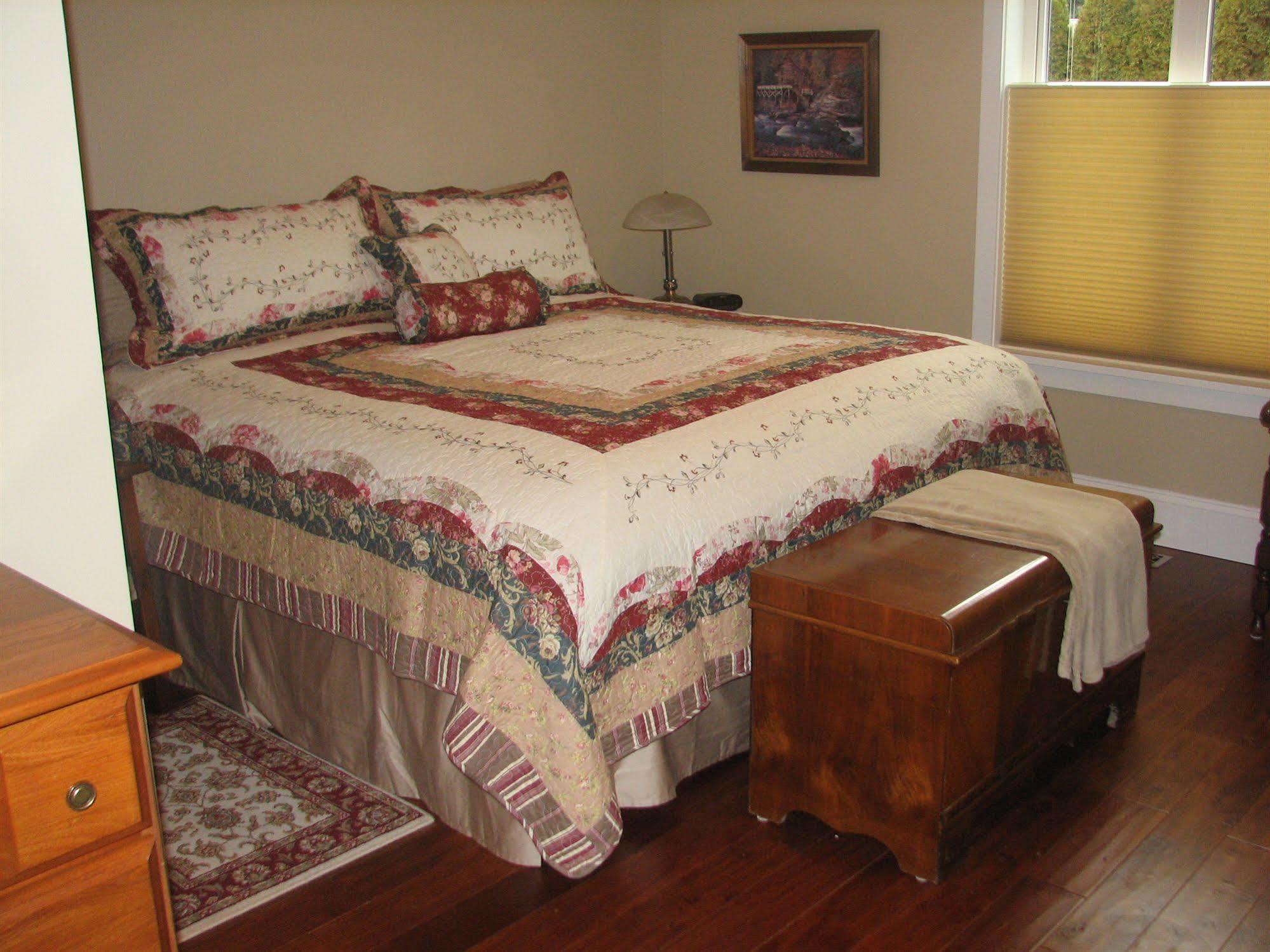 Chesterfield Inn Κελόουνα  Εξωτερικό φωτογραφία